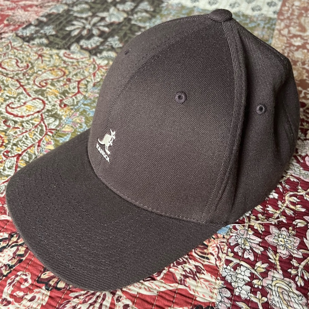 🦘Kangol Flexfit Hat 🧢